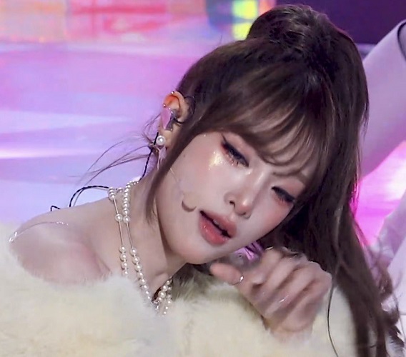 하이라이터 빛기둥 메이크업