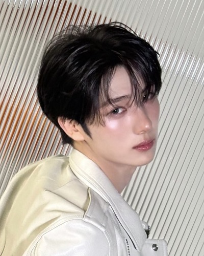 하이라이터 빛기둥 메이크업